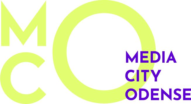 MCO_Logo_outline_Gul_MoerkLilla-CMYK